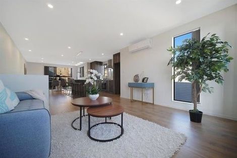 Photo of property in 22a Crestview Rise, Papakura, 2110
