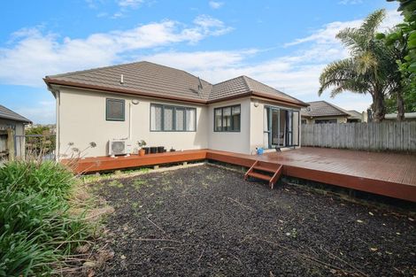 Photo of property in 27 Sonoma Crescent, Oteha, Auckland, 0632