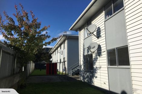 Photo of property in 28d Leighton Avenue, Waiwhetu, Lower Hutt, 5010