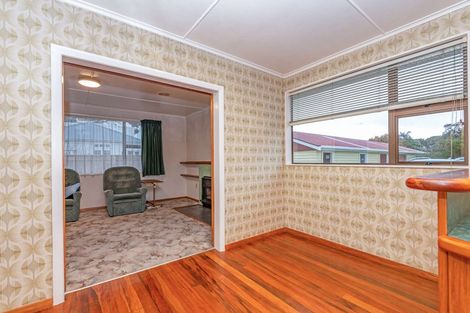 Photo of property in 28 Ormond Street, Woodville, 4920