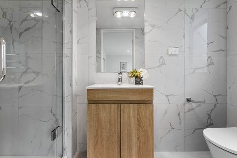 Photo of property in 49a Crestview Rise, Papakura, 2110