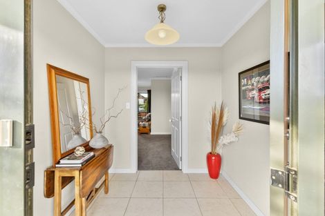 Photo of property in 44 Tutakarae Road, Kelvin Grove, Palmerston North, 4470