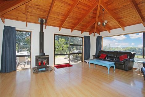 Photo of property in 244 Cossey Road, Drury, 2577