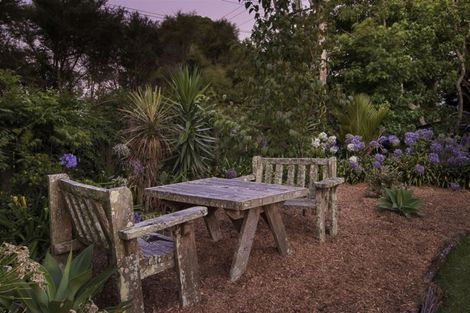 Photo of property in 325 Bald Hill Road, Waiuku, 2681