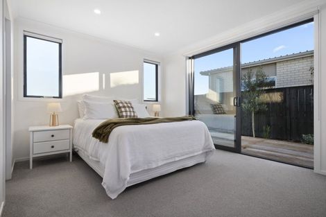 Photo of property in 10 Kenehi Road, Karaka, 2124