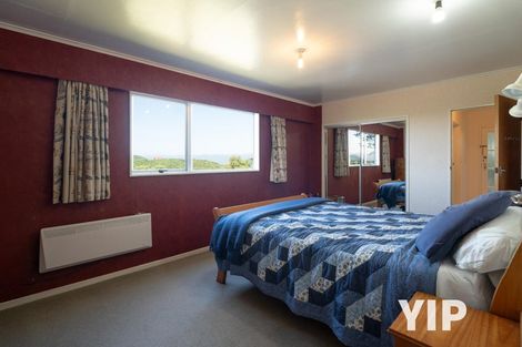 Photo of property in 68 Baylands Drive, Newlands, Wellington, 6037