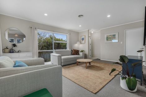 Photo of property in 73 Langdale Avenue, Paraparaumu, 5032