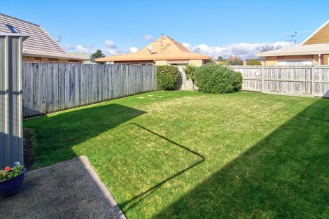 Photo of property in Holdsworth Villas, 62/2 William Donald Drive, Solway, Masterton, 5810