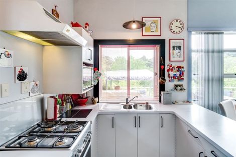 Photo of property in 14 Enfield Road, Hospital Hill, Napier, 4110