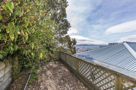 Photo of property in 14 Washington Avenue, Brooklyn, Wellington, 6021