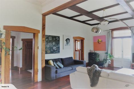 Photo of property in 20 Government Road, Raglan, 3225