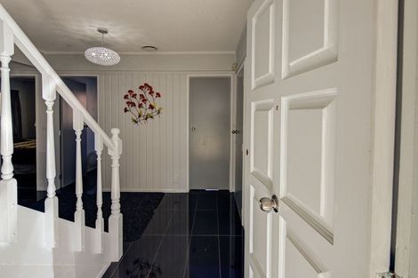 Photo of property in 6 Tree Top Lane, Paparangi, Wellington, 6037