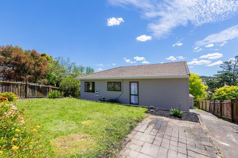 Photo of property in 17 Adam Sunde Place, Glen Eden, Auckland, 0602