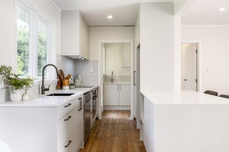 Photo of property in 54 St Leonards Road, Kelston, Auckland, 0602