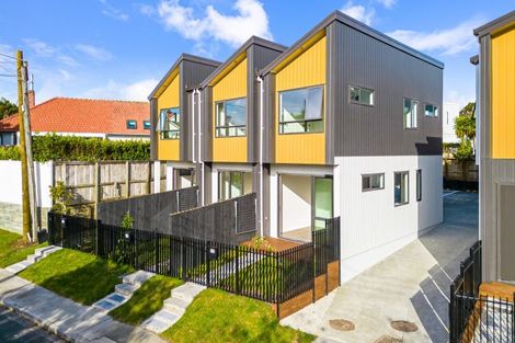 Photo of property in 5/12 Fraser Road, Narrow Neck, Auckland, 0624