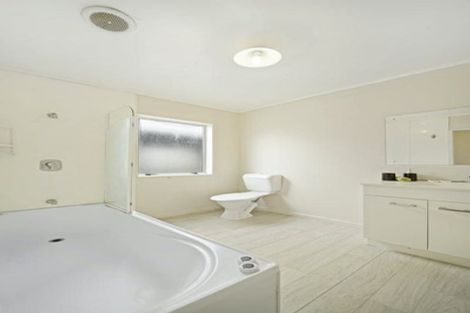 Photo of property in 3a Zircon Place, Wiri, Auckland, 2104