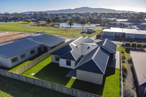 Photo of property in 23 Hudson Place, Paraparaumu, 5032