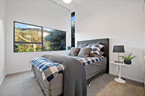 Photo of property in 3 Kathleen Street, Totara Vale, Auckland, 0627