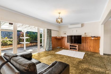 Photo of property in 21 Saint Leonards Road, Kelston, Auckland, 0602