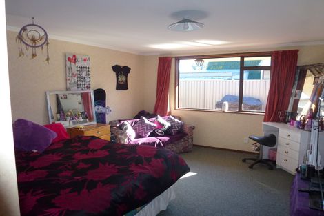 Photo of property in 28 Arnott Street, Alexandra, 9320