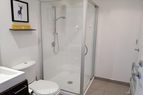 Photo of property in Shoal Haven Apartments, 308a/130 Anzac Street, Takapuna, Auckland, 0622