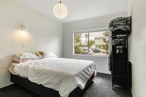 Photo of property in 1/9 Marau Crescent, Mission Bay, Auckland, 1071