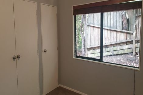 Photo of property in 2/21 Contessa Drive, Glenfield, Auckland, 0629