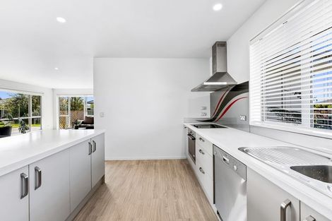Photo of property in 9 Greenan Place, Doyleston, 7683