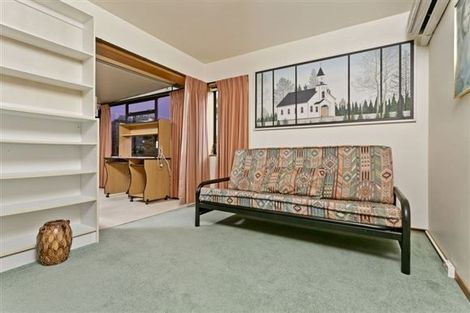 Photo of property in 40 Athena Drive, Totara Vale, Auckland, 0629