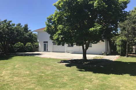 Photo of property in 12 Moorpark Place, Ilam, Christchurch, 8041