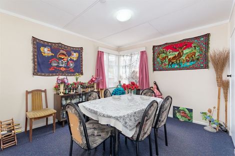 Photo of property in 12 Reynolds Street, Taita, Lower Hutt, 5011