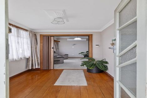 Photo of property in 91 Tukapa Street, Westown, New Plymouth, 4310