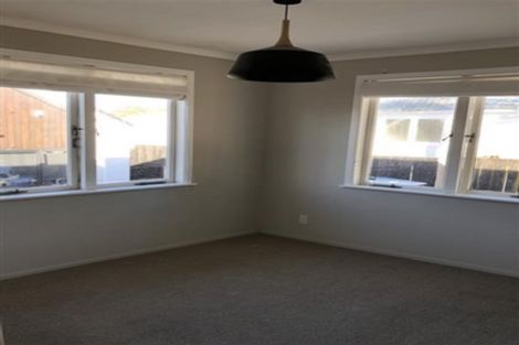 Photo of property in 140 Ennis Avenue, Pakuranga Heights, Auckland, 2010