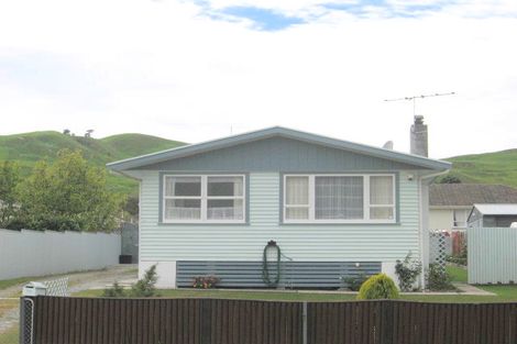 Photo of property in 35 Pickering Street, Outer Kaiti, Gisborne, 4010