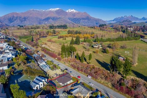 Photo of property in 23 Mcdonnell Road, Arrowtown, 9302