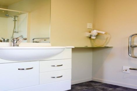 Photo of property in 1 Hillview Place, Amberley, 7410