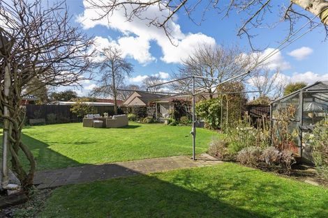 Photo of property in 4 Godfrey Place, Ilam, Christchurch, 8041