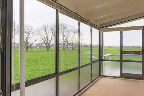 Photo of property in 18 Tawhara Place, Edgecumbe, 3120