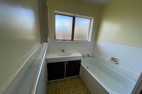 Photo of property in 2/33 Kimpton Road, Papatoetoe, Auckland, 2025