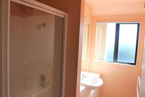 Photo of property in 74 Mandeville Street, Riccarton, Christchurch, 8011