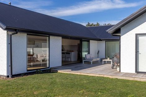 Photo of property in 23 Muriwai Drive, Diamond Harbour, Lyttelton, 8971