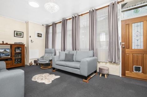 Photo of property in The Stables, 5/9 August Place, Greenlane, Auckland, 1061