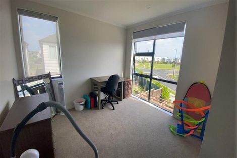 Photo of property in 3 Gum Spear Road, Takanini, 2112