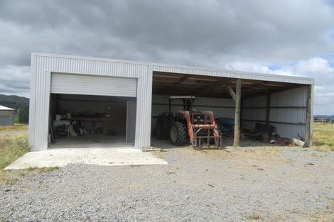 Photo of property in 359 Mangatarata Road, Waipukurau, 4285