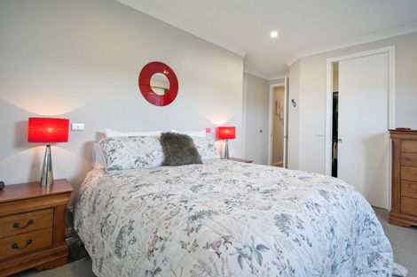 Photo of property in 5 Aoraki Road, Poraiti, Napier, 4112