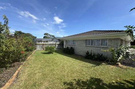 Photo of property in 1/13 Royal Arch Place, Rosehill, Papakura, 2113