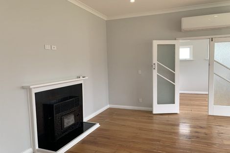 Photo of property in 74 Queenwood Road, Levin, 5510