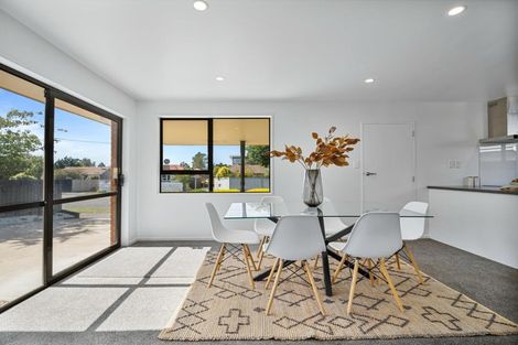 Photo of property in 3/22 Lake Terrace Road, Burwood, Christchurch, 8061