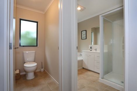 Photo of property in 4 Logan Grove, Feilding, 4702