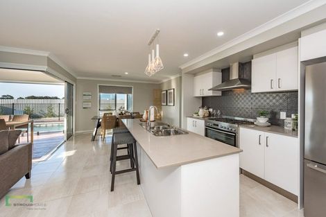 Photo of property in 18 Blackadder Road, Pegasus, 7612